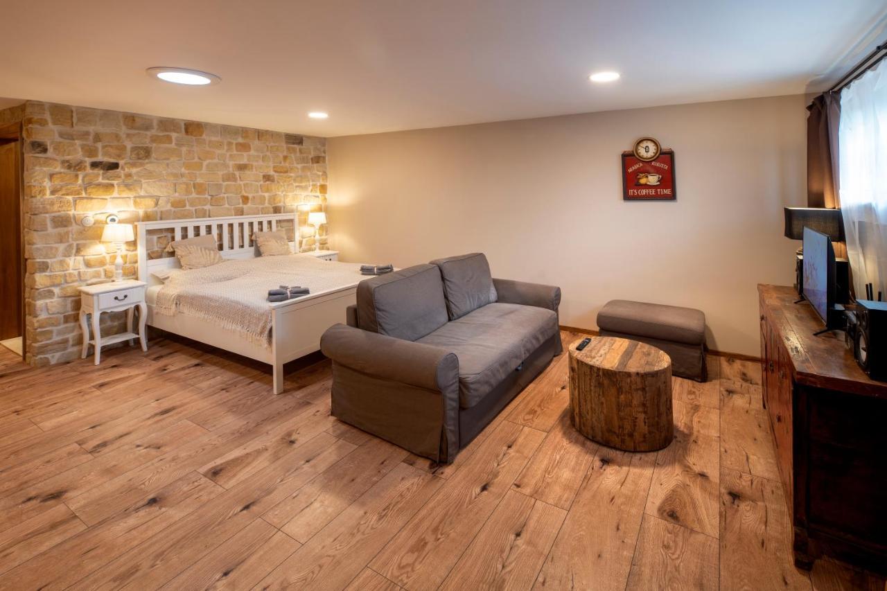 Prague West - Studio Chyne Terrace Экстерьер фото
